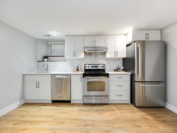 80 Thirty Ninth Street, Toronto, ON, M8W 3M7 - 27