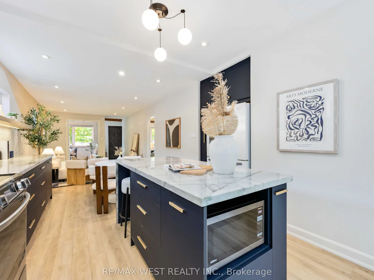 80 Thirty Ninth Street, Toronto, ON, M8W 3M7 - 12
