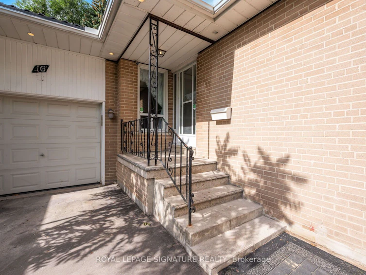 16 Pagoda Place, Toronto, ON, M9V 2V2 - 3