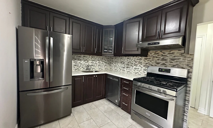115-16 Litchfield Court
