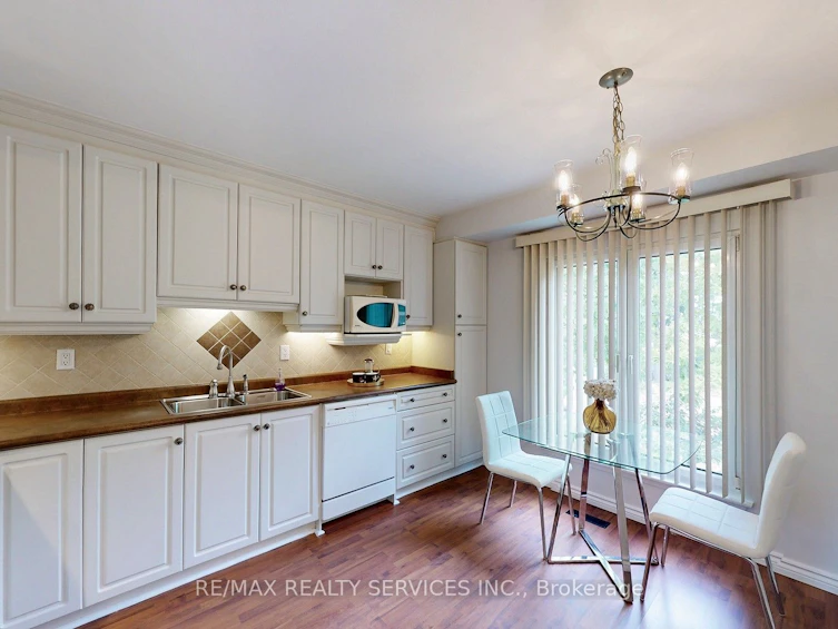 27 Glenforest Road, Brampton, ON, L6S 1L8 - 16