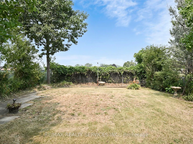 27 Glenforest Road, Brampton, ON, L6S 1L8 - 44
