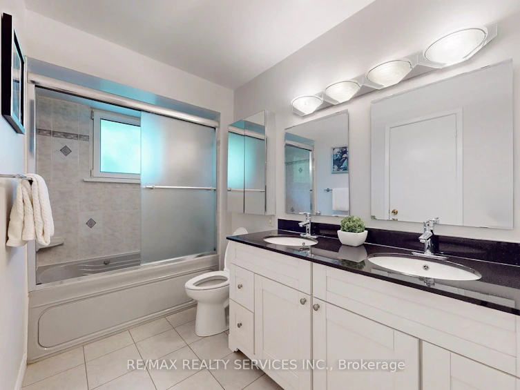 27 Glenforest Road, Brampton, ON, L6S 1L8 - 22