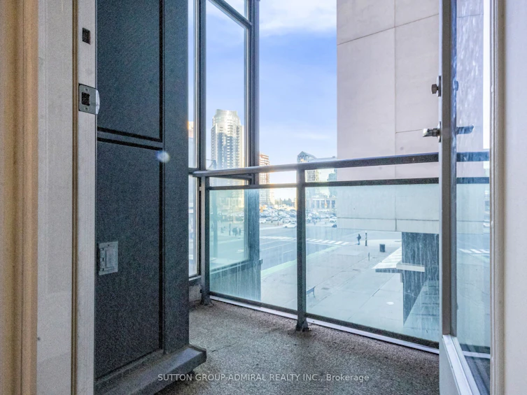 202-4070 Confederation Parkway, Mississauga, ON, L5B 0E9 - 23