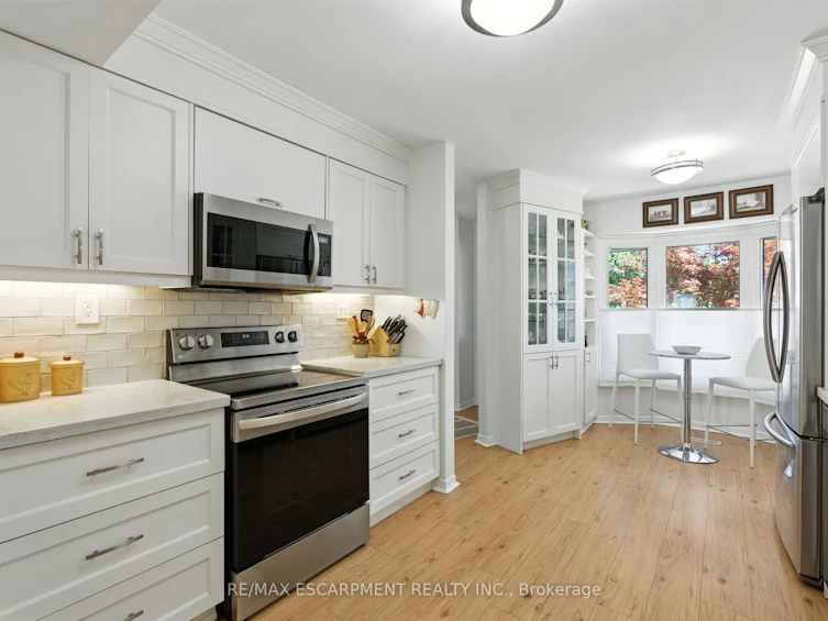 1559 Riley Avenue, Burlington, ON, L7M 3G2 - 9