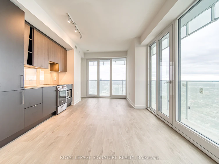4503-3900 Confederation Parkway, Mississauga, ON, L5B 0M3 - 5