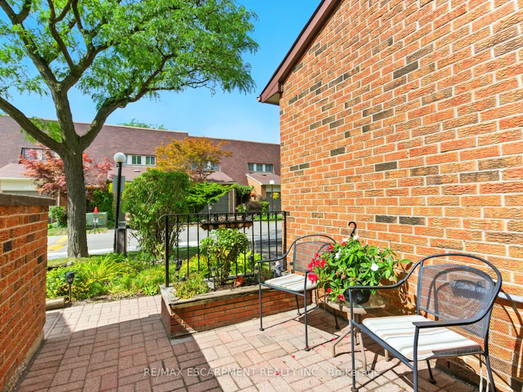 5-3008 Palmer Drive, Burlington, ON, L7M 1L2 - 3