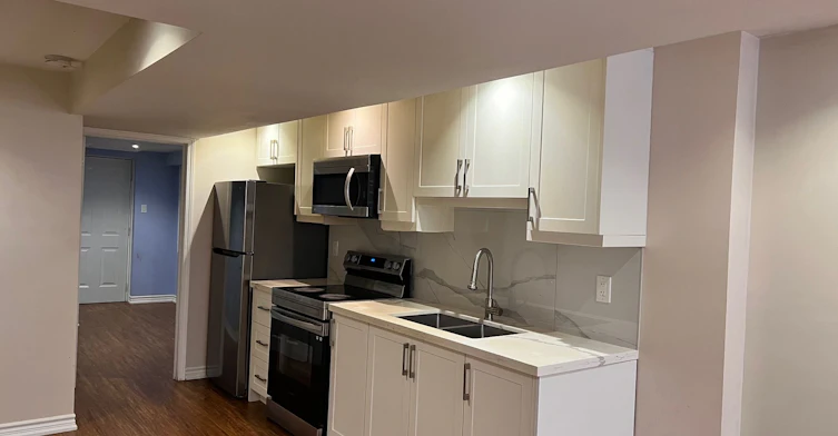 3914 Stardust Drive, Mississauga, ON, L5M 8A6 - 5