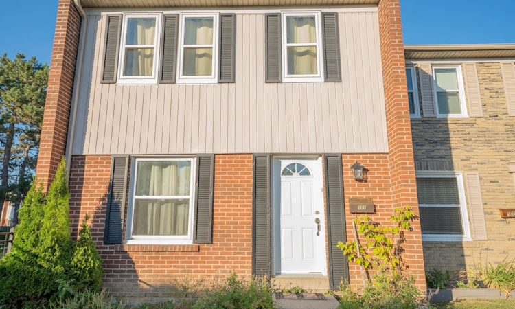 107-900 Central Park Drive