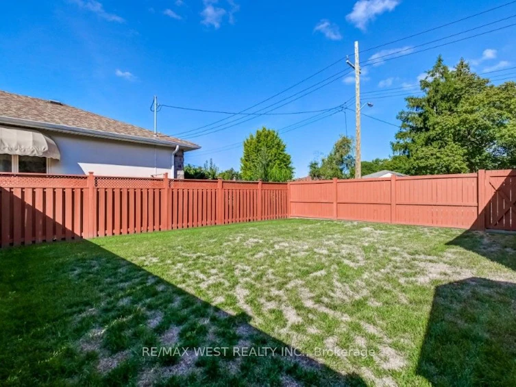 1302 Kipling Avenue, Toronto, ON, M9B 3N5 - 31