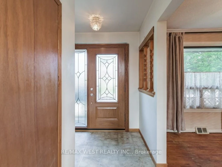 1302 Kipling Avenue, Toronto, ON, M9B 3N5 - 8