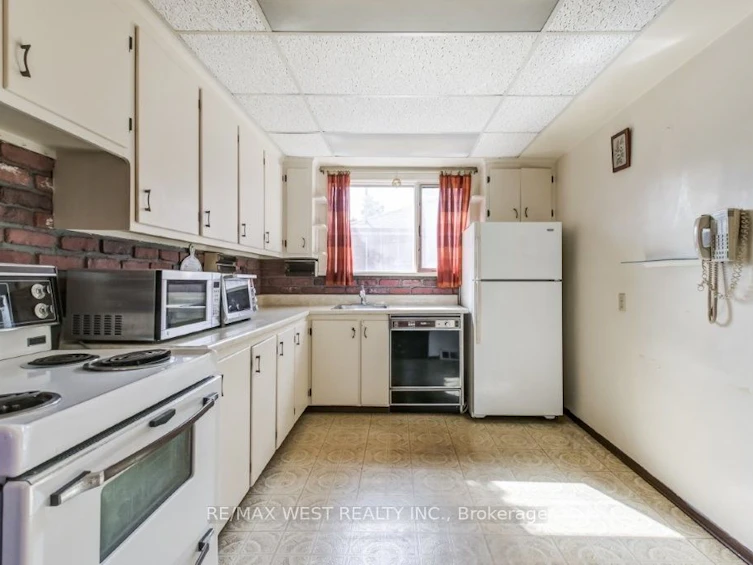 1302 Kipling Avenue, Toronto, ON, M9B 3N5 - 14
