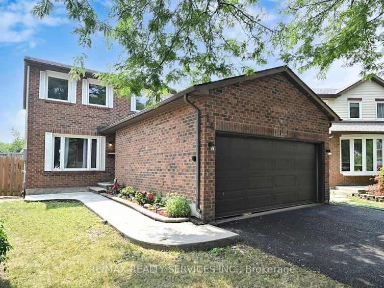 14 Myna Court, Brampton, ON, L6S 4H8