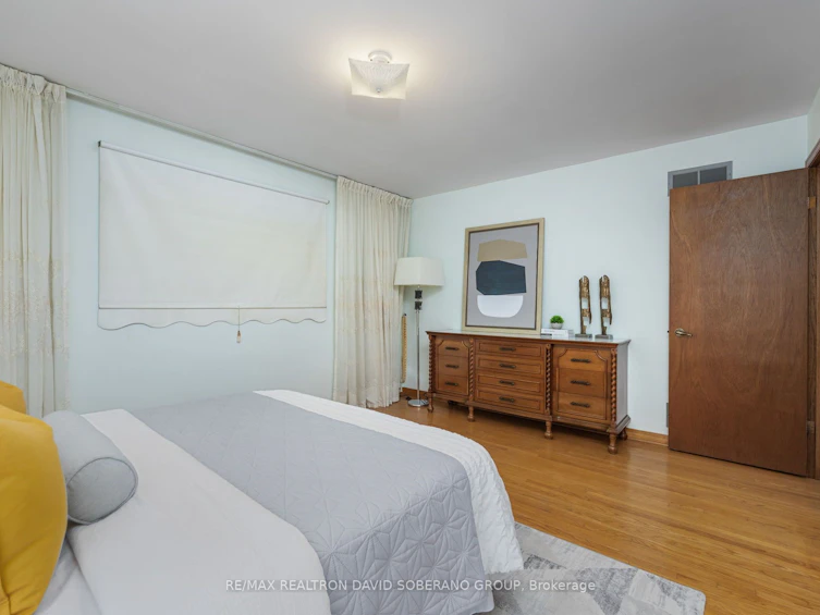 335 Ranee Avenue, Toronto, ON, M6A 1N9 - 20