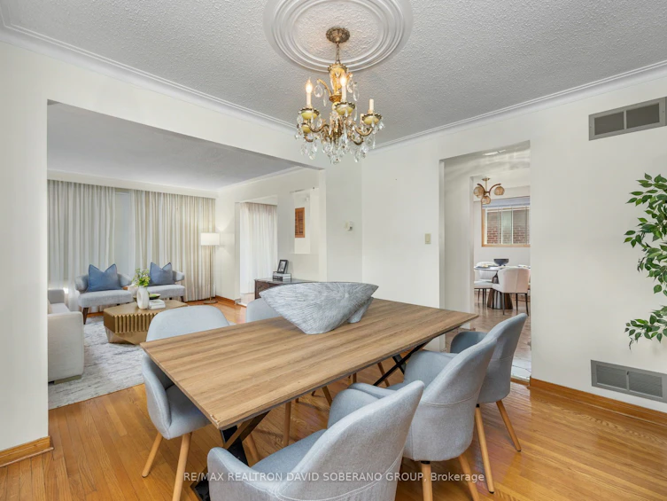 335 Ranee Avenue, Toronto, ON, M6A 1N9 - 9