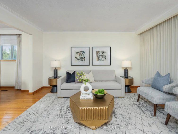 335 Ranee Avenue, Toronto, ON, M6A 1N9 - 4