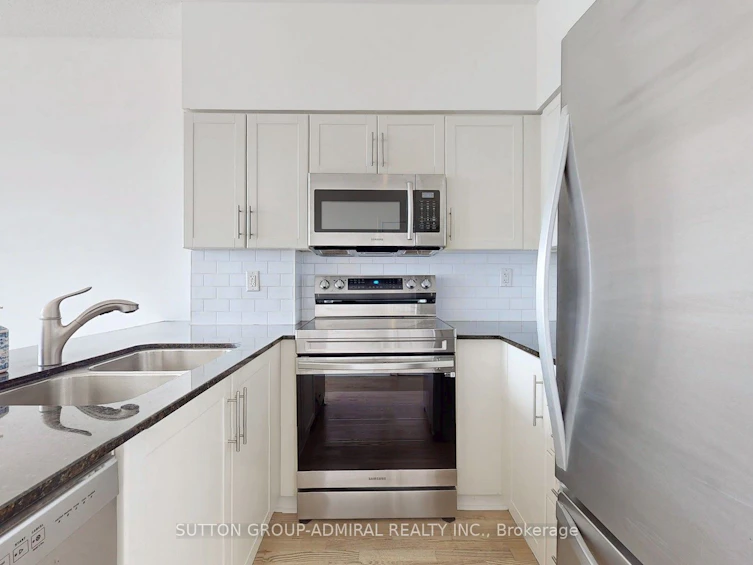 903-15 Windermere Avenue, Toronto, ON, M6S 5A2 - 10