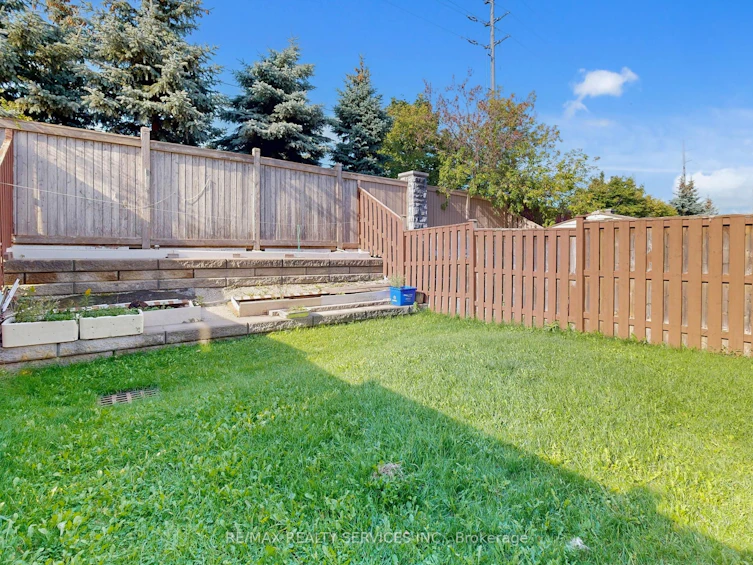 44 Amethyst Circle, Brampton, ON, L6P 0Z3 - 46