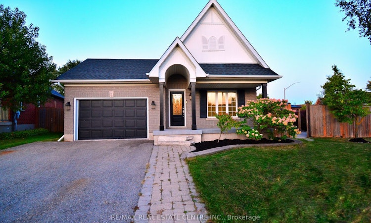 2 Althorp Drive