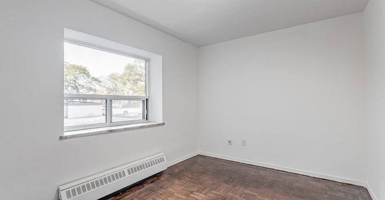 509-1524 Lawrence Avenue W, Toronto, ON, M6L 1B7 - 10