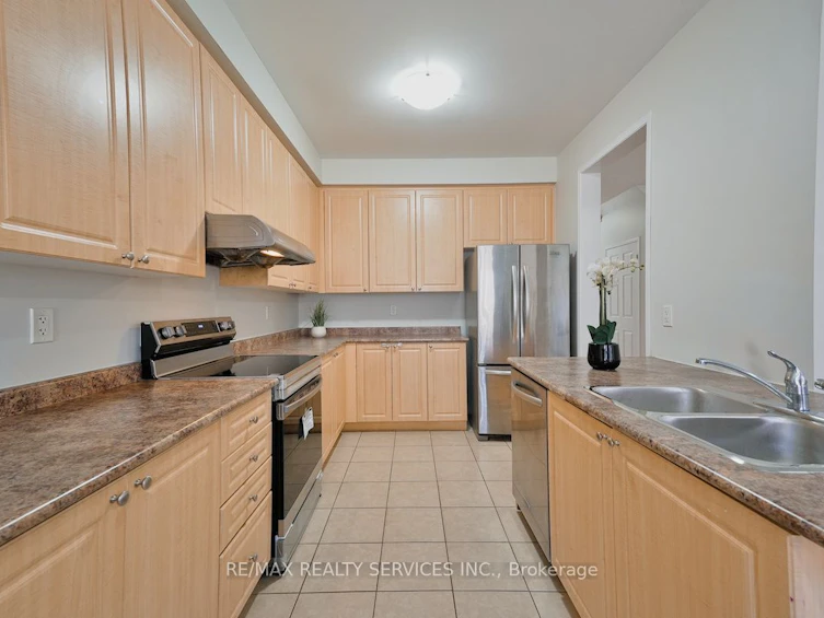 30 Loftsmoor Drive, Brampton, ON, L6R 3R7 - 11