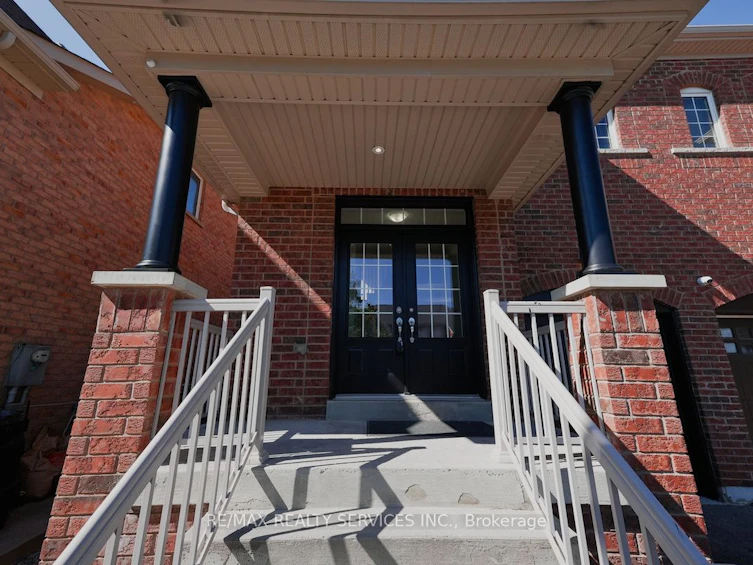 30 Loftsmoor Drive, Brampton, ON, L6R 3R7 - 3