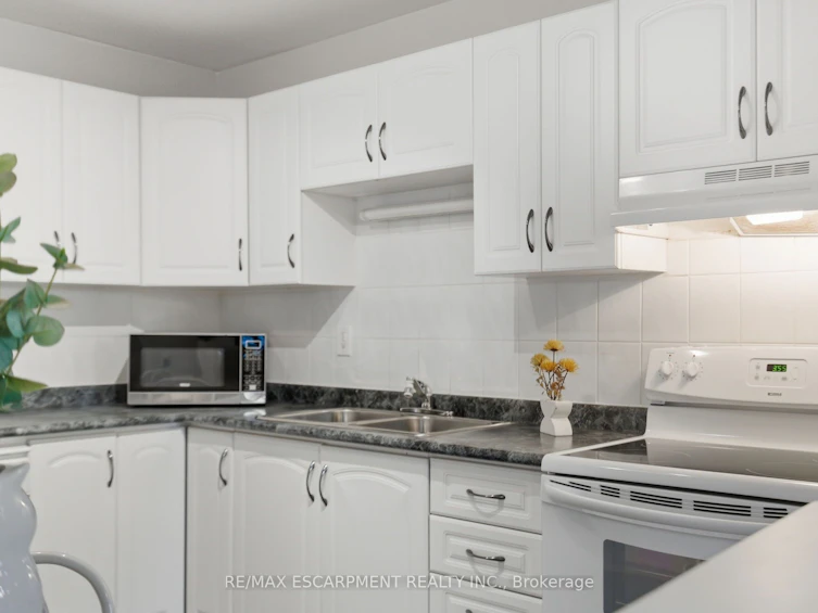 6-3500 Glen Erin Drive, Mississauga, ON, L5L 1W6 - 13