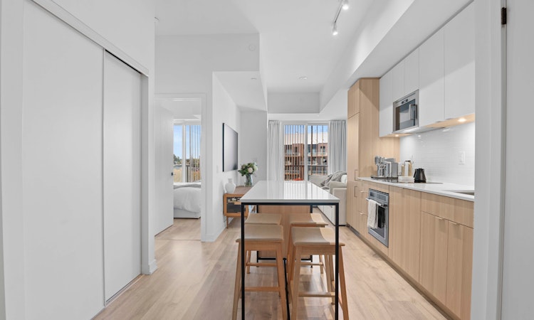 403-220 Missinnihe Way