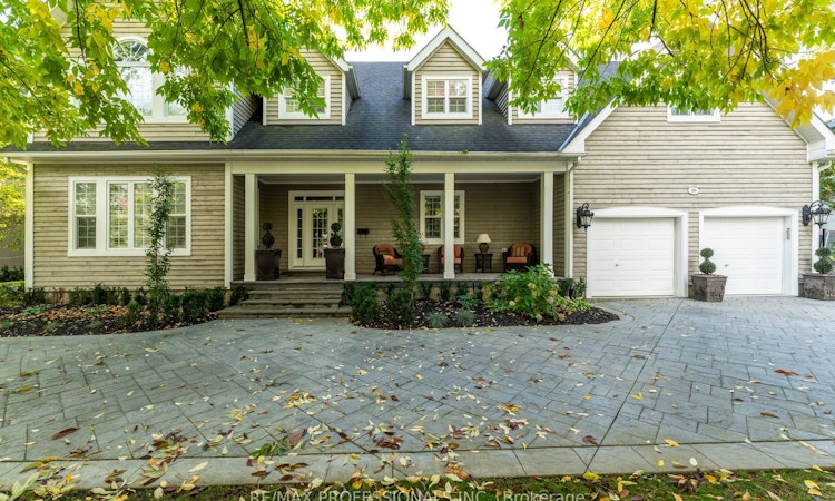 354 Country Club Crescent