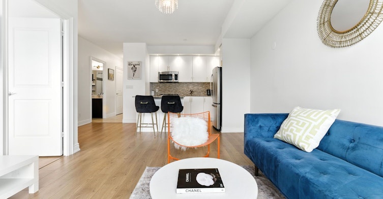 16 Brookers Lane S, Toronto, ON, M8V 0A5