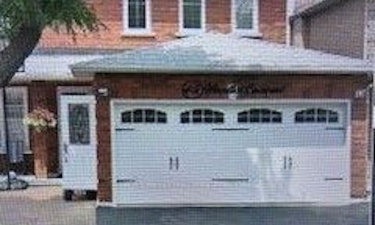 45 Woodlot Crescent
