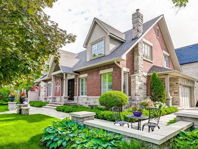 37 Cedarland Drive, Toronto, ON, M9A 2K5 - 2