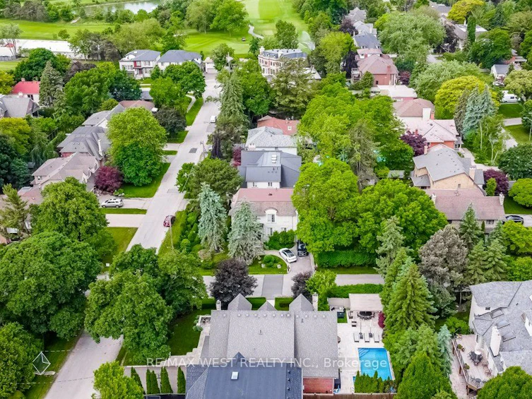 37 Cedarland Drive, Toronto, ON, M9A 2K5 - 44