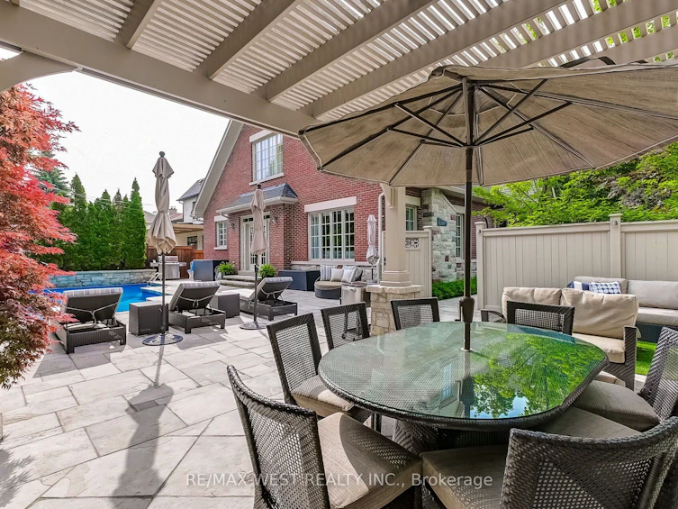 37 Cedarland Drive, Toronto, ON, M9A 2K5 - 39
