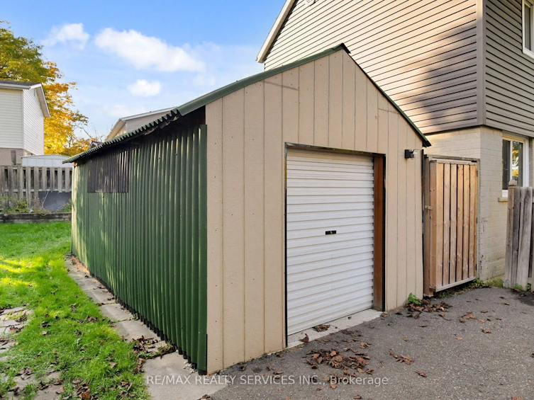 2 Hector Court, Brampton, ON, L6S 1P1 - 45