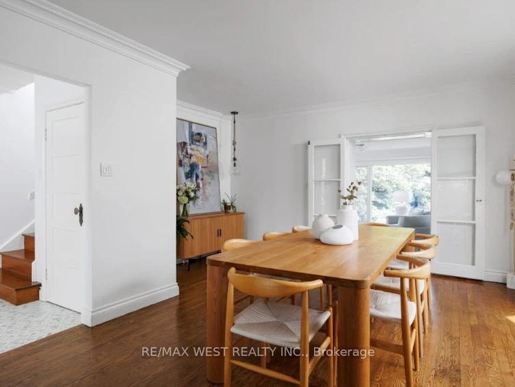 207 Ellis Avenue, Toronto, ON, M6S 2X4 - 9