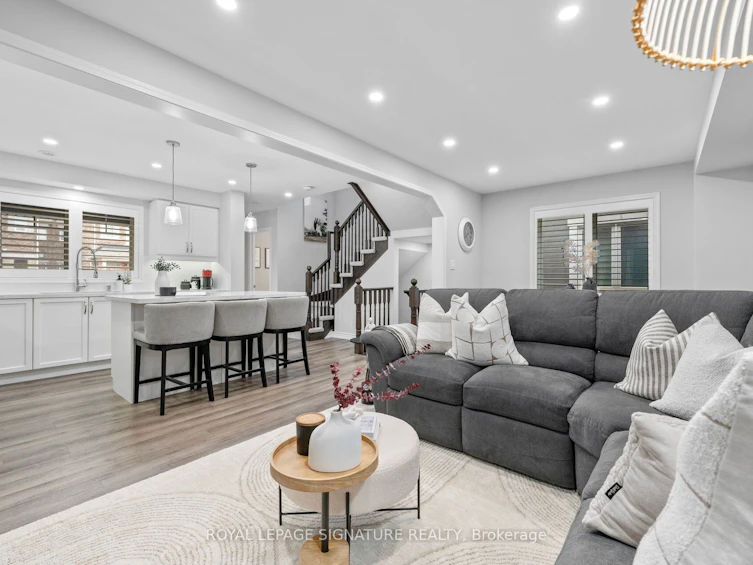 890 Cactus Point, Milton, ON, L9E 1R8 - 3