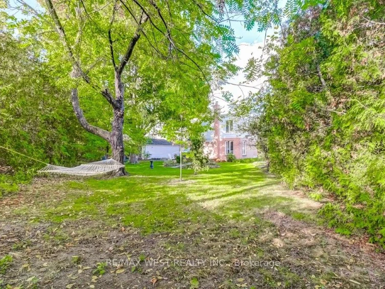 47 Breadner Drive, Toronto, ON, M9R 3M5 - 34