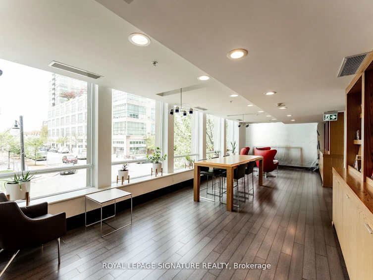 2521-165 Legion Road N, Toronto, ON, M8Y 0B3 - 17