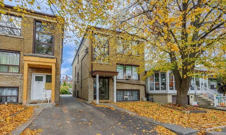 6 Carrington Avenue