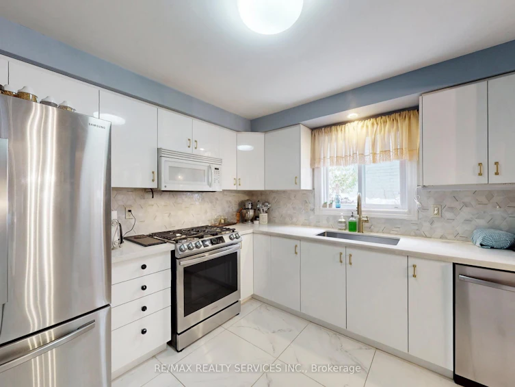 9 Malabar Crescent, Brampton, ON, L6S 3X6 - 14