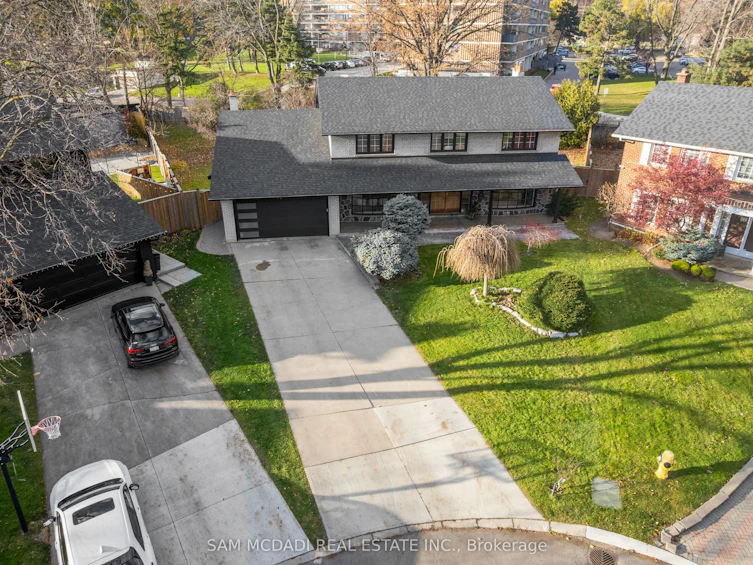 22 Richdale Court, Toronto, ON, M9B 5Y9
