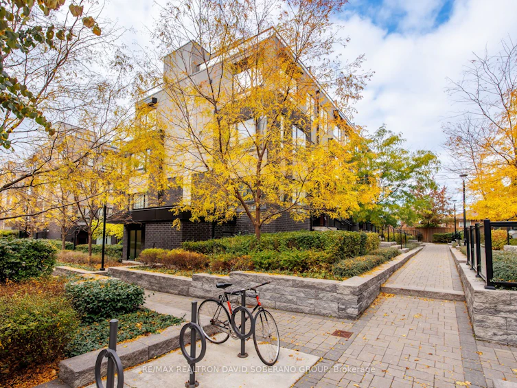 202-1120 Briar Hill Avenue, Toronto, ON, M6B 0A9 - 23