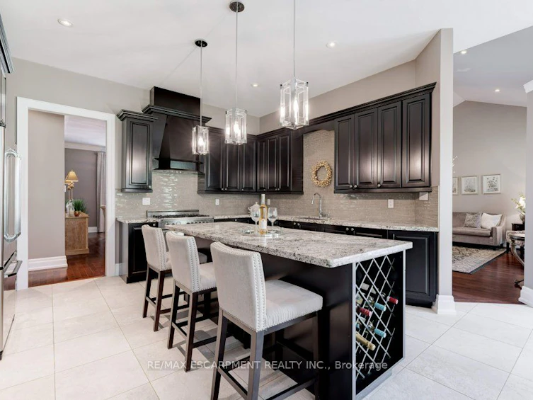 2462 No 2 Side Road, Burlington, ON, L7P 0H1 - 16