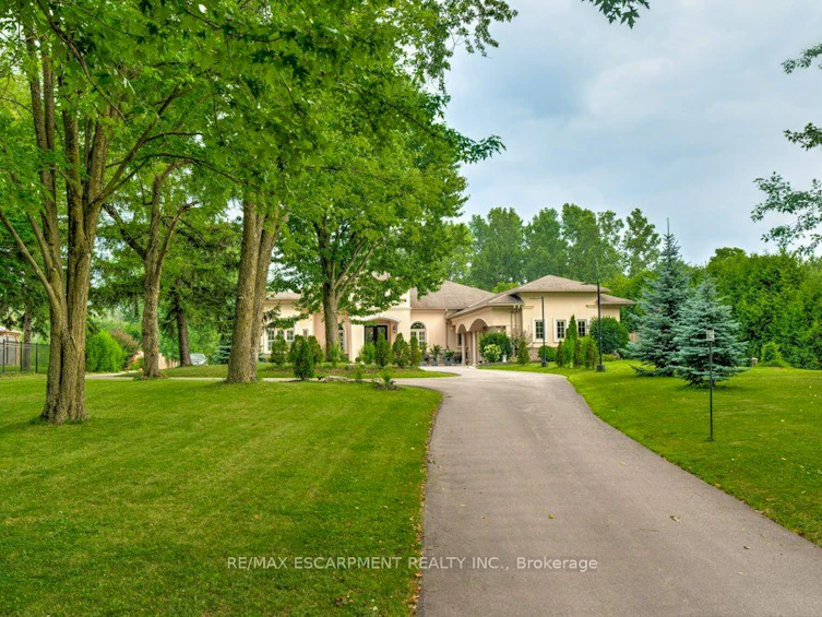 2462 No 2 Side Road, Burlington, ON, L7P 0H1 - 3