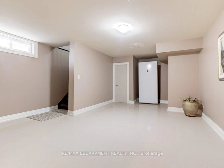 2462 No 2 Side Road, Burlington, ON, L7P 0H1 - 35