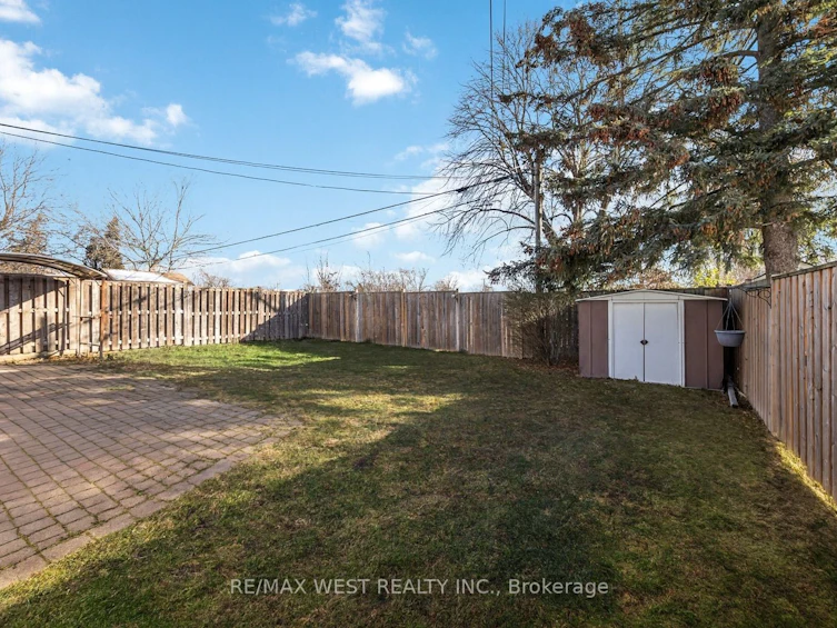 5 Henley Crescent, Toronto, ON, M9W 2W8 - 22