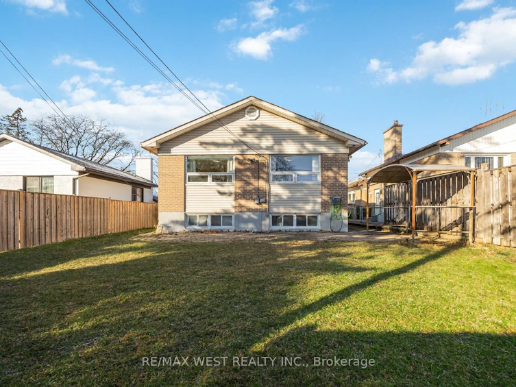 5 Henley Crescent, Toronto, ON, M9W 2W8 - 21