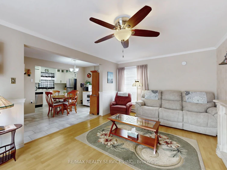 2 Grove Park Square, Brampton, ON, L6S 2K3 - 5
