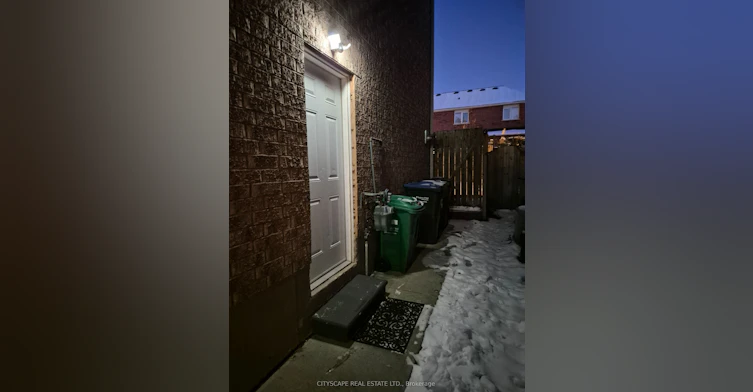 3072 Caulfield Crescent, Mississauga, ON, L5M 6J7